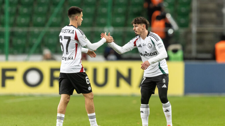 2024.11.23 Warszawa
pilka nozna PKO Ekstraklasa sezon 2024/2025
Legia Warszawa - Cracovia
N/z Bartosz Kapustka (Legia), Migouel Alfarela (Legia)
Foto Tomasz Jastrzebowski / Foto Olimpik / PressFocus

2024.11.23 Warszawa
Football - Polish PKO Ekstraklasa season 2024/2025
Legia Warszawa - Cracovia
Bartosz Kapustka (Legia), Migouel Alfarela (Legia)
Credit: Tomasz Jastrzebowski / Foto Olimpik / PressFocus