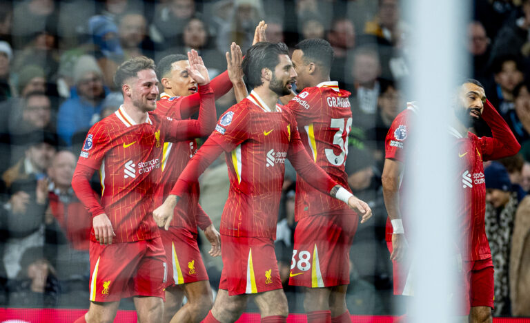 (241223) -- LONDON, Dec. 23, 2024 (Xinhua) -- Liverpool&#039;s Alexis Mac Allister (1st L) celebrates after scoring his side&#039;s second goal during the English Premier League match between Tottenham Hotspur and Liverpool in London, Britain, on Dec. 22, 2024. (Xinhua)
FOR EDITORIAL USE ONLY. NOT FOR SALE FOR MARKETING OR ADVERTISING CAMPAIGNS. NO USE WITH UNAUTHORIZED AUDIO, VIDEO, DATA, FIXTURE LISTS, CLUB/LEAGUE LOGOS OR &quot;LIVE&quot; SERVICES. ONLINE IN-MATCH USE LIMITED TO 45 IMAGES, NO VIDEO EMULATION. NO USE IN BETTING, GAMES OR SINGLE CLUB/LEAGUE/PLAYER PUBLICATIONS.

2024.12.22 Londyn
pilka nozna liga angielska
Tottenham Hotspur - FC Liverpool
Foto Li Ying/Xinhua/PressFocus

!!! POLAND ONLY !!!