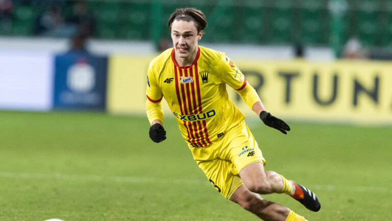 2025.02.02 Warszawa
pilka nozna PKO Ekstraklasa sezon 2024/2025
Legia Warszawa - Korona Kielce
N/z Milosz Strzebonski (Korona)
Foto Tomasz Jastrzebowski / Foto Olimpik / PressFocus

2025.02.02 Warszawa
Football - Polish PKO Ekstraklasa season 2024/2025
Legia Warszawa - Korona Kielce
Milosz Strzebonski (Korona)
Credit: Tomasz Jastrzebowski / Foto Olimpik / PressFocus