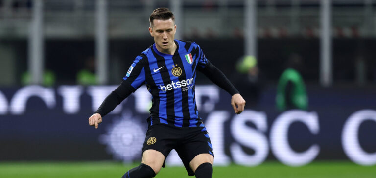 Ac Milan - FC Internazionale Piotr Zielinski of Fc Internazionale in action during the Serie A match beetween Ac Milan and FC Internazionale at Stadio Giuseppe Meazza on February 2, 2025 in Milano, Italy . Milano Stadio Giuseppe Meazza Italy Copyright: xMarcoxCanonierox
2025.02.02 Mediolan
pilka nozna liga wloska
AC Milan - FC Inter Mediolan
kontuzja uraz
Foto IMAGO/PressFocus

!!! POLAND ONLY !!!
