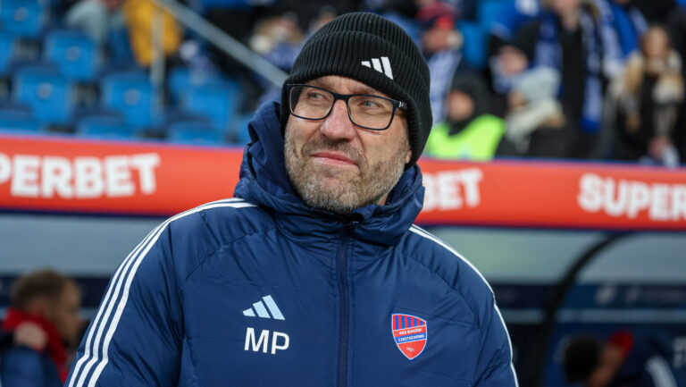 2025.02.14 Poznan
Pilka nozna Ekstraklasa sezon 2024/2025
Lech Poznan - Rakow Czestochowa
N/z Trener Rakowa Marek Papszun
Foto Pawel Jaskolka / PressFocus

2025.02.14 Poznan
Football Polish Ekstraklasa season 2024/2025
Lech Poznan - Rakow Czestochowa
Credit: Pawel Jaskolka / PressFocus