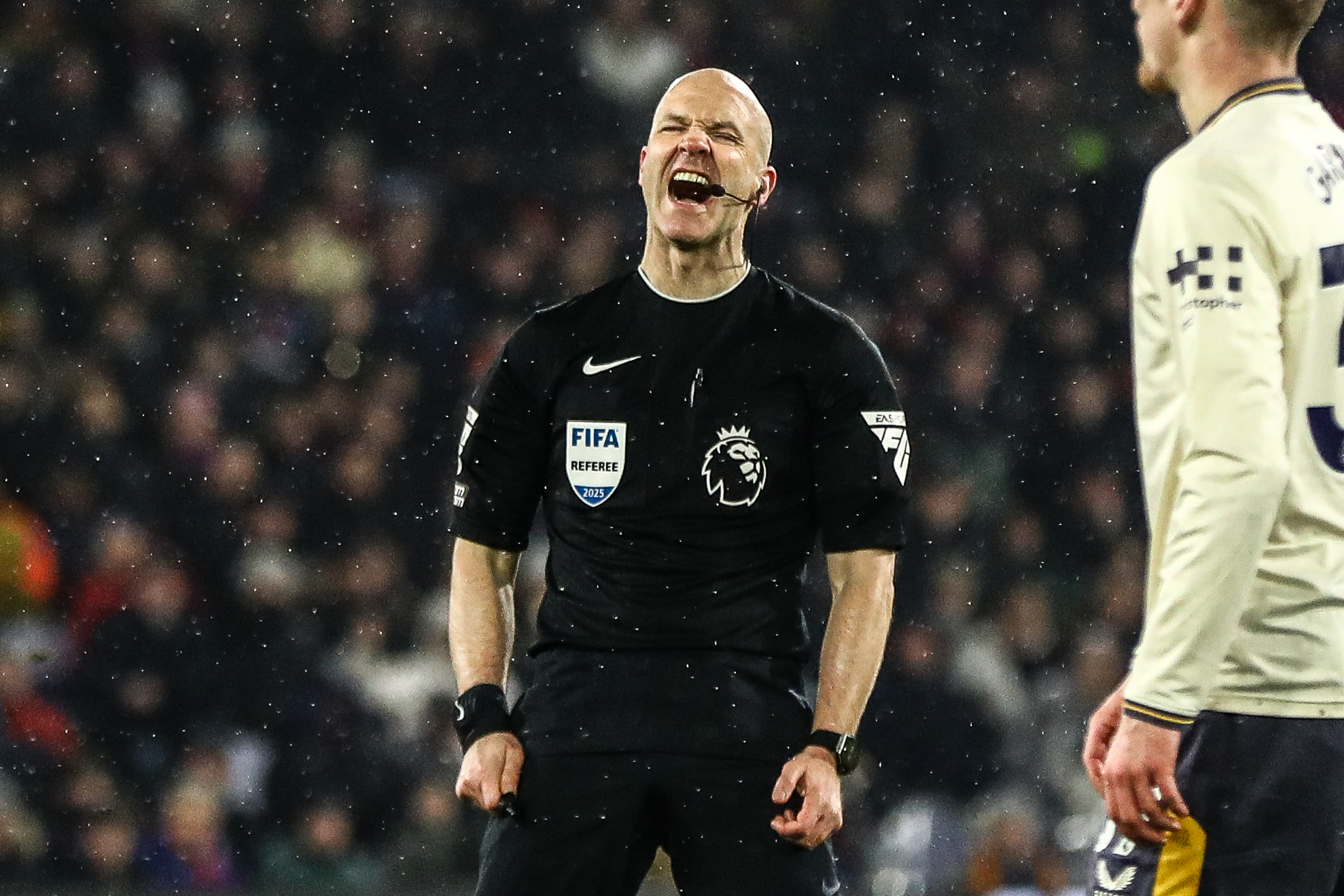 London England, February 15th 2025: Match referee Anthony Taylor during the Premier League match between Crystal Palace and Everton at Selhurst Park in London, England
  (Alexander Canillas/SPP) (Photo by Alexander Canillas/SPP/Sipa USA)
2025.02.15 Londyn
pilka nozna liga angielska
Crystal Palace FC - Everton FC
Foto SPP/SIPA USA/PressFocus

!!! POLAND ONLY !!!