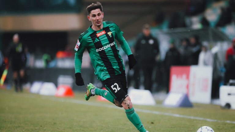 2025.02.16 Leczna Pilka Nozna Betclic 1 liga Sezon 2024/2025 Mecz Gornik Leczna - LKS Lodz  N/z Damian Warchol Foto Kacper Pacocha / PressFocus

2025.02.16 Leczna
Football Polish First League Season 2024/2025
Gornik Leczna - LKS Lodz

Credit: Kacper Pacocha / PressFocus