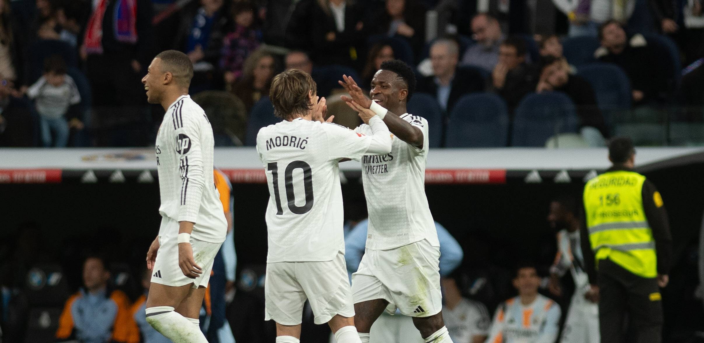 Spanish La Liga EA Sports soccer match Real Madrid vs Girona at Santiago Bernabeu Stadium in Madrid, 23 February 2025
Vinicius Jr celebrates a goal with Kylian Mbappe and Modric

(Photo by Cordon Press/Sipa USA)
2025.02.23 Madryt
pilka nozna liga hiszpanska
Real Madryt - Girona FC
Foto Cordon Press/SIPA USA/PressFocus

!!! POLAND ONLY !!!
