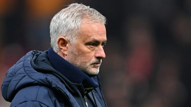 2/24/2025 - ISTANBUL - Fenerbahce SK coach Jose Mourinho during the Turkish Superlig match between Galatasaray and Fenerbahce at the Ali Sami Yen Spor Kompleksi stadium on Feb. 24, 2025 in Istanbul, Turkey. ANP | Hollandse Hoogte | GERRIT VAN KEULEN /ANP/Sipa USA
2025.02.24 Stambul
pilka nozna liga turecka
Galatasaray Stambul - Fenerbahce Stambul
Foto ANP/SIPA USA/PressFocus

!!! POLAND ONLY !!!