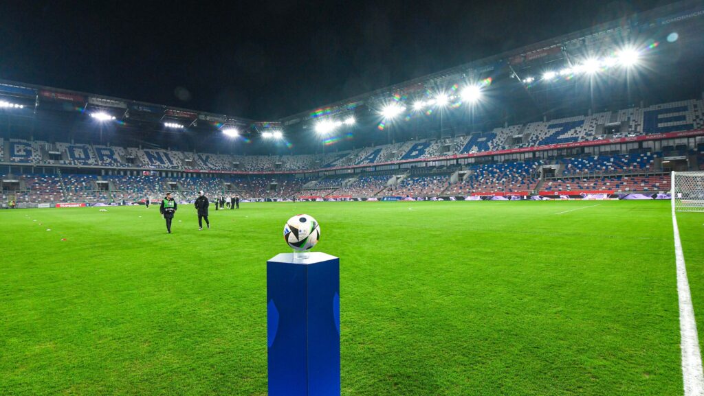 2025.02.28 Zabrze
Pilka nozna PKO BP Ekstraklasa Sezon 2024/2025
Gornik Zabrze - Cracovia
N/z pilka, ball, stadion, obiekt sportowy, Stadion im. Ernesta Pohla w Zabrzu
Foto Marcin Bulanda / PressFocus

2025.02.28 Zabrze
Football Polish PKO BP Ekstraklasa League Season 2024/2025
Gornik Zabrze - Cracovia
pilka, ball, stadion, obiekt sportowy, Stadion im. Ernesta Pohla w Zabrzu
Credit: Marcin Bulanda / PressFocus