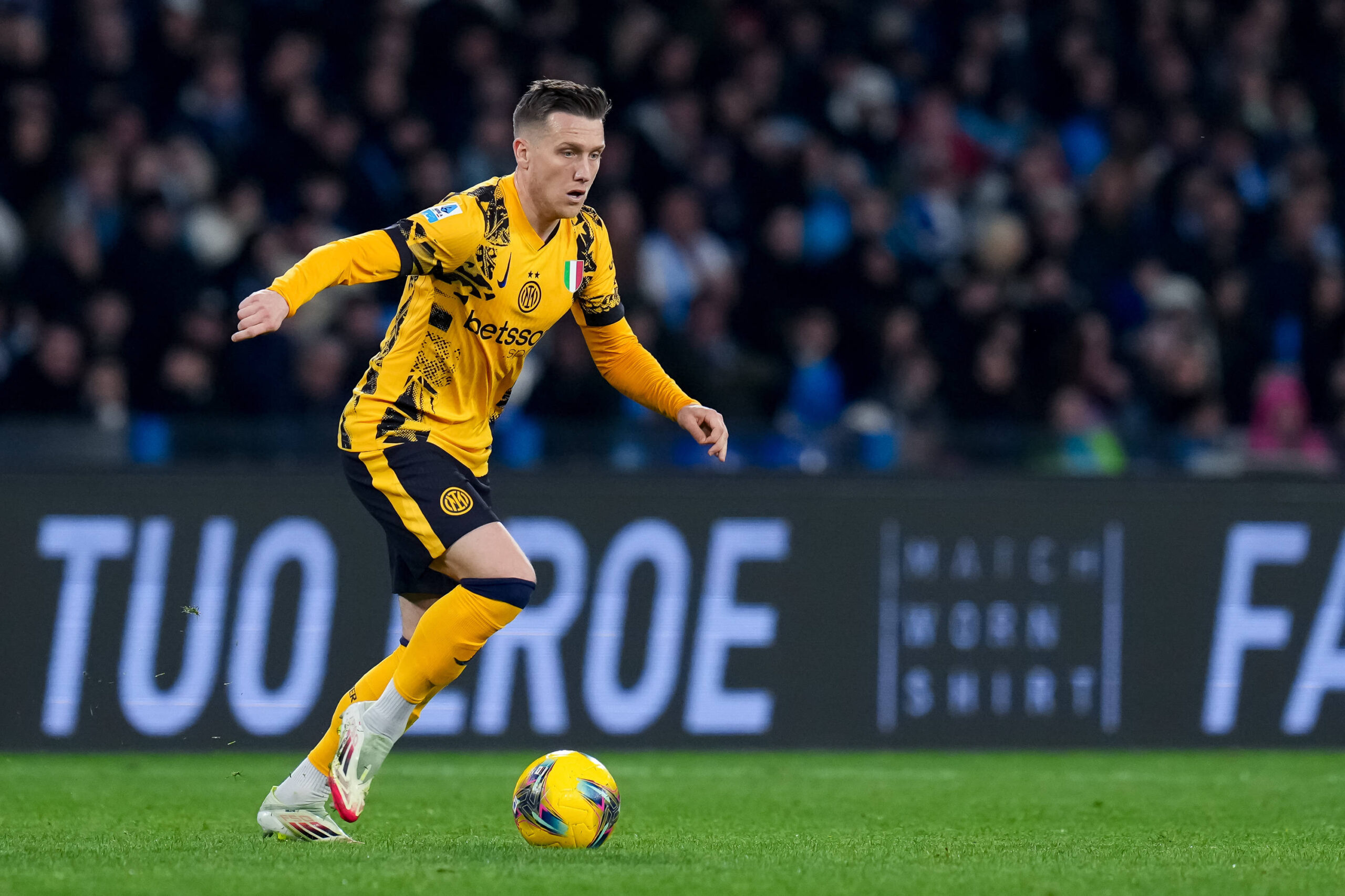 SSC Napoli v FC Internazionale - Serie A Enilive Piotr Zielinski of FC Internazionale during the serie Serie A Enilive match between SSC Napoli and FC Internazionale at Stadio Diego Armando Maradona on March 01, 2025 in Naples, Italy Naples Stadio Diego Armando Maradona Naples Italy Copyright: xGiuseppexMaffiax SerieA_Napoli-Inter_010325DSC06578
2025.03.01 Neapol
pilka nozna , liga wloska
SSC Napoli - Inter Mediolan
Foto IMAGO/PressFocus

!!! POLAND ONLY !!!