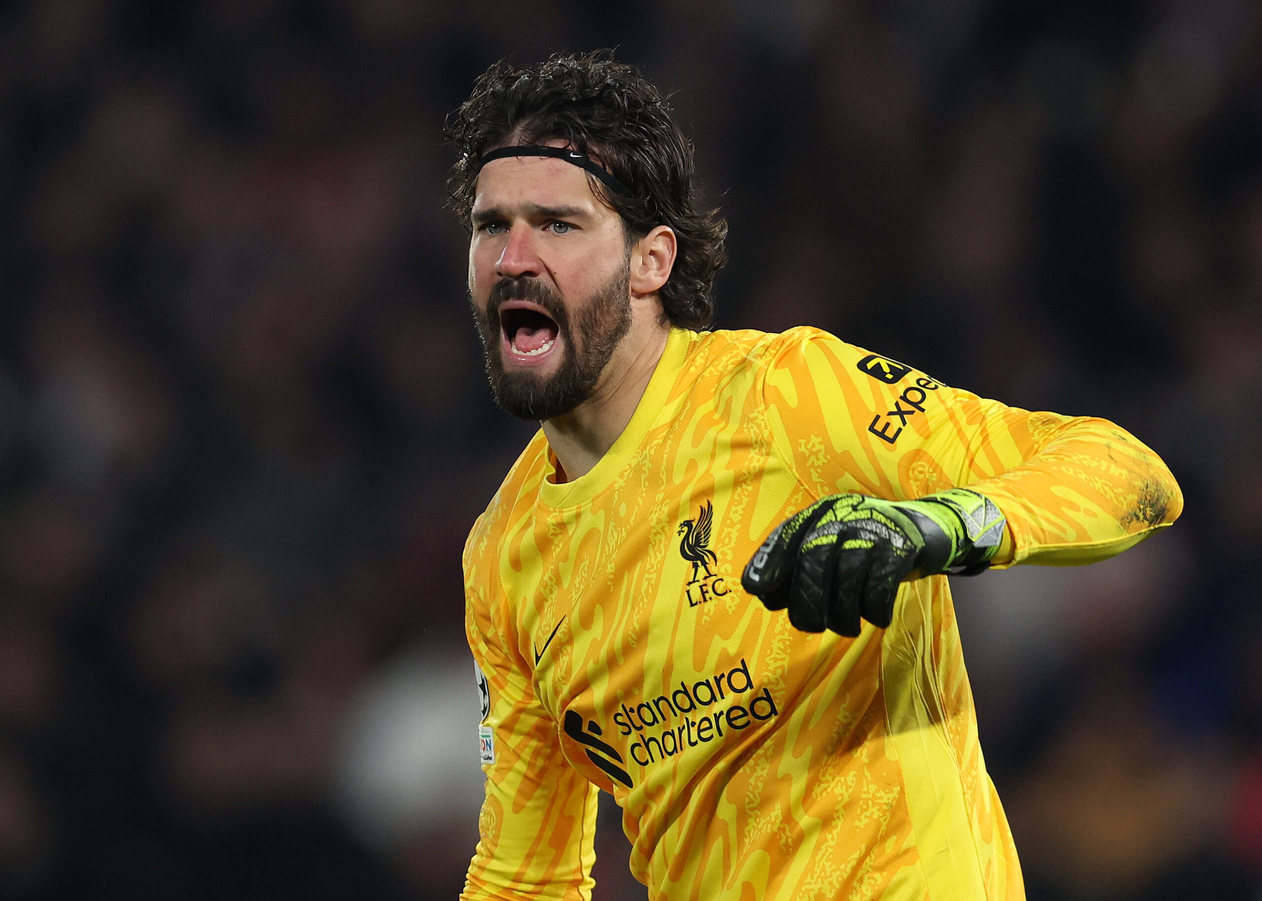 Paris, France, 5th March 2025. Alisson Becker of Liverpool during the UEFA Champions League match Paris Saint Germain vs Liverpool at Le Parc des Princes, Paris. Picture credit should read: Paul Terry / Sportimage EDITORIAL USE ONLY. No use with unauthorised audio, video, data, fixture lists, club/league logos or live services. Online in-match use limited to 120 images, no video emulation. No use in betting, games or single club/league/player publications. SPI_128_PT_PSG_Liverpool SPI-3726-0119
2025.03.05 Paryz
pilka nozna , Liga Mistrzow
Paris Saint-Germain - FC Liverpool
Foto IMAGO/PressFocus
!!! POLAND ONLY !!!
