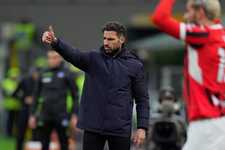 Como&#039;s head coach Cesc Fabregas    during  the Serie A soccer match between Milan and Como  at San Siro Stadium in Milan  , North Italy -   Saturday , March  15 , 2025  . Sport - Soccer . (Photo by Spada/LaPresse) (Photo by Spada/LaPresse/Sipa USA)
2025.03.15 Mediolan
pilka nozna liga wloska
AC Milan - Como 1907
Foto LaPresse/SIPA USA/PressFocus

!!! POLAND ONLY !!!