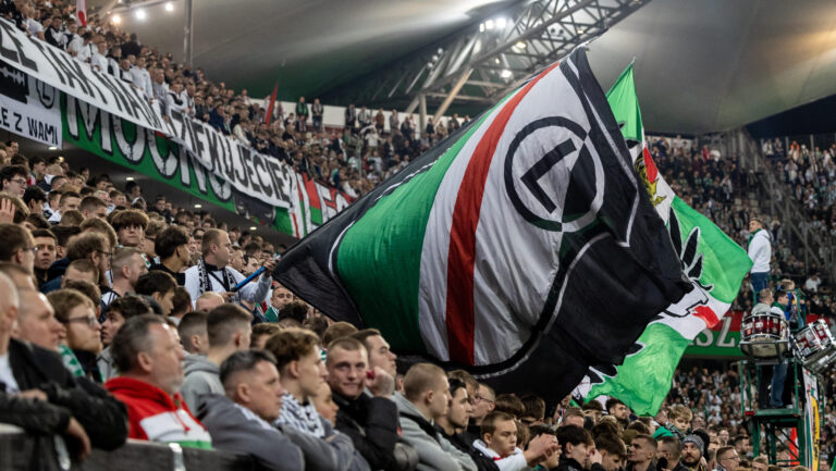 2025.03.28 Warszawa
pilka nozna PKO Ekstraklasa sezon 2024/2025
Legia Warszawa - Pogon Szczecin
N/z Kibice Legii
Foto Tomasz Jastrzebowski / Foto Olimpik / PressFocus

2025.03.28 Warszawa
Football - Polish PKO Ekstraklasa season 2024/2025
Legia Warszawa - Pogon Szczecin
Kibice Legii
Credit: Tomasz Jastrzebowski / Foto Olimpik / PressFocus