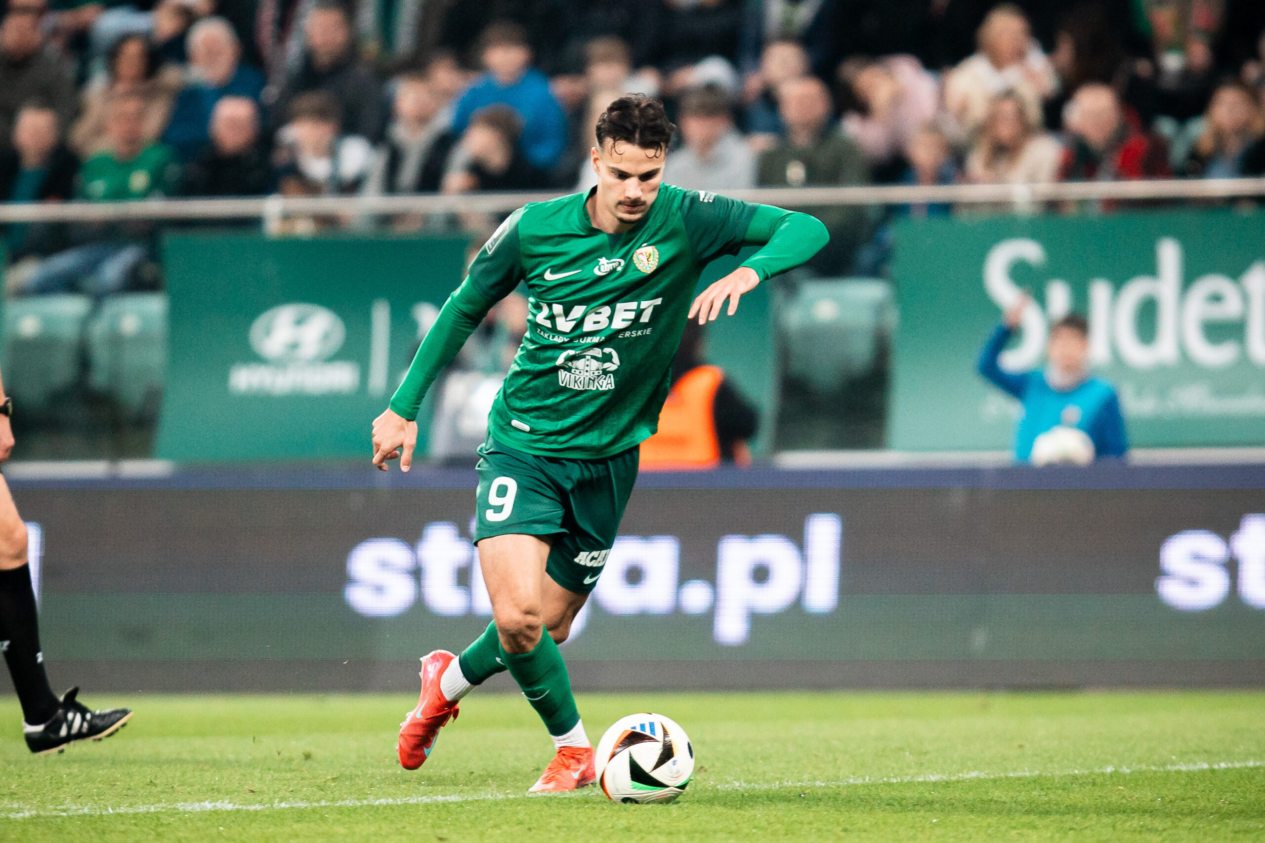 2025.03.29 Wroclaw
Wroclaw Pilka nozna, PKO BP Ekstraklasa, sezon 2024/2025
Slask Wroclaw - Lech Poznan
N/z Assad Al Hamlavi gol radosc bramka goal
Foto Mateusz Porzucek PressFocus

2025.03.29 Wroclaw
Football, Polish top league - first level, 2024/25 season
Slask Wroclaw - Lech Poznan
Assad Al Hamlavi gol radosc bramka goal
Credit: Mateusz Porzucek PressFocus