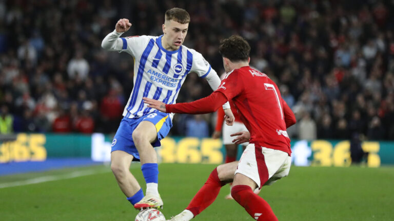 Brighton, England, March 29th 2025: Brajan Gruda of Brighton &amp; Hove Albion receives pressure from Neco Williams (7 Nottingham Forest) during the FA Cup match between Brighton &amp; Hove Albion and Nottingham Forest at the American Express Stadium in Brighton, England  (Alexander Canillas/SPP) (Photo by Alexander Canillas/SPP/Sipa USA)
2025.03.29 Brighton
pilka nozna puchar anglii
Brighton and Hove Albion - Nottingham Forest
Foto SPP/SIPA USA/PressFocus

!!! POLAND ONLY !!!