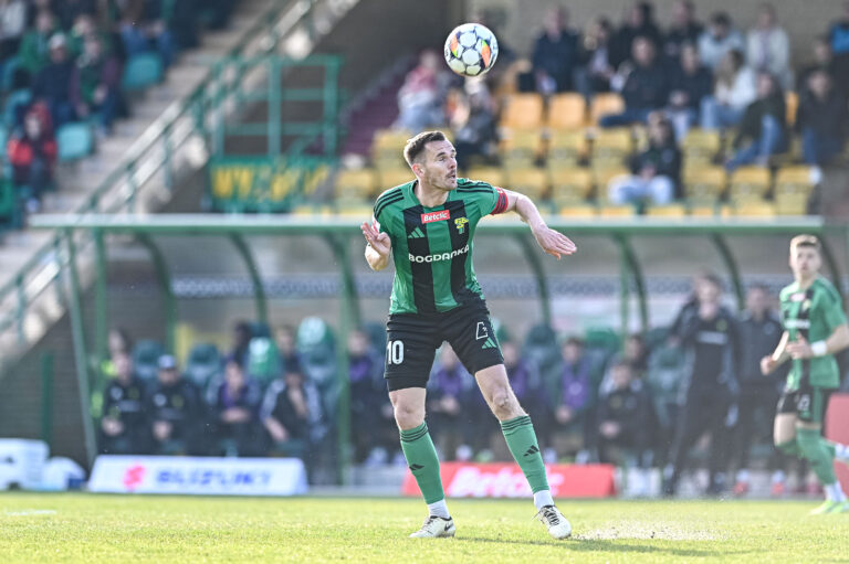 2025.03.29 Leczna Pilka Nozna Betclic 1 Liga Sezon 2024/2025 Gornik Leczna - Ruch Chorzow N/z Adam Deja Foto Kacper Pacocha / PressFocus

2025.03.29 Leczna Football Polish First League Betclic Season 2024/2025 Gornik Leczna - Ruch Chorzow

Credit: Kacper Pacocha / PressFocus