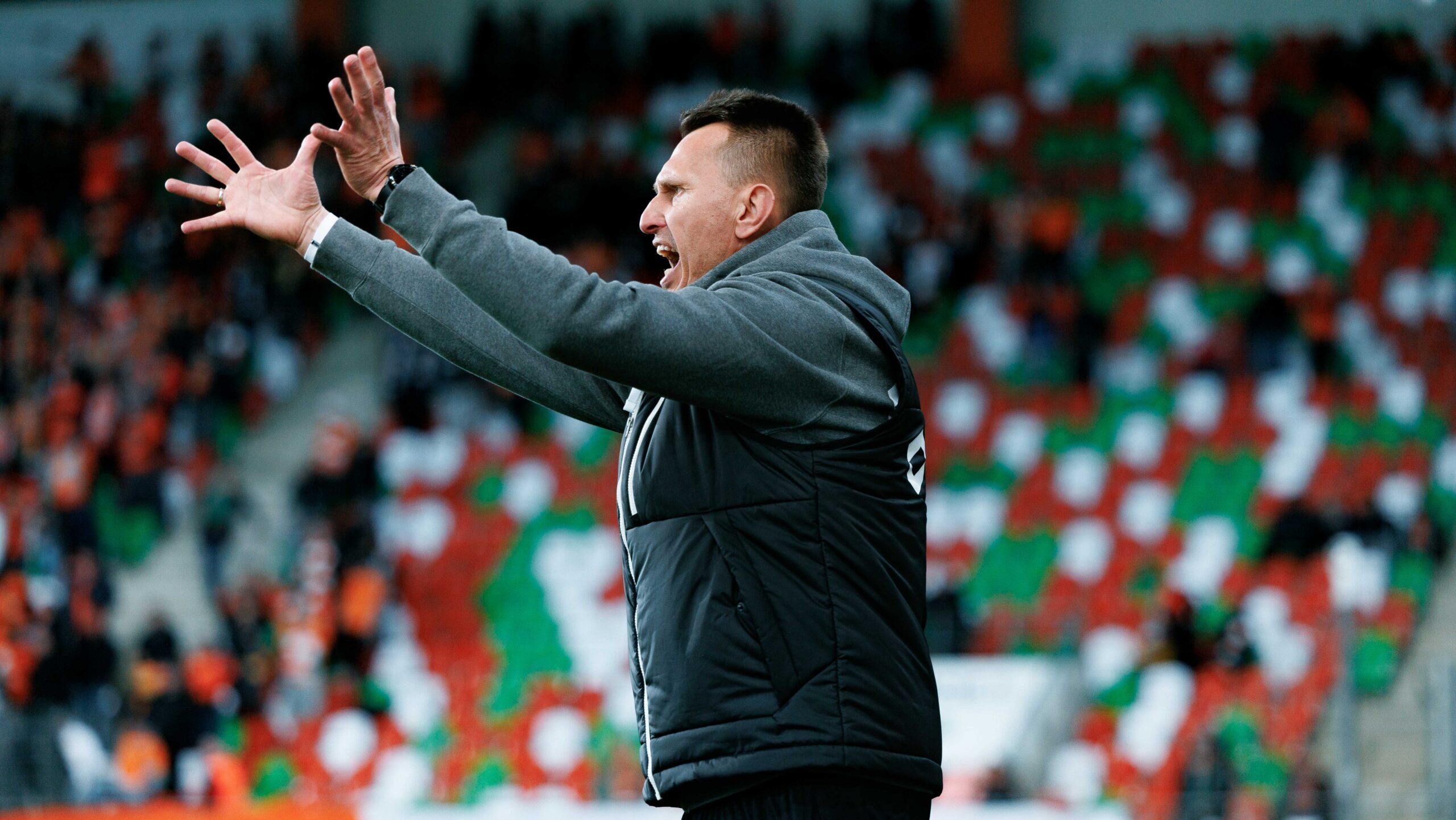 2025.03.31 Lubin
Pilka nozna PKO Ekstraklasa sezon 2024/2025
KGHM Zaglebie Lubin - Rakow Czestochowa
N/z Leszek Ojrzynski (Trener Head Coach)
Foto Tomasz Folta / PressFocus
2025.03.31 Lubin
Football PKO Ekstraklasa season 2024/2025
KGHM Zaglebie Lubin - Rakow Czestochowa
Leszek Ojrzynski (Trener Head Coach)
Credit: Tomasz Folta / PressFocus
