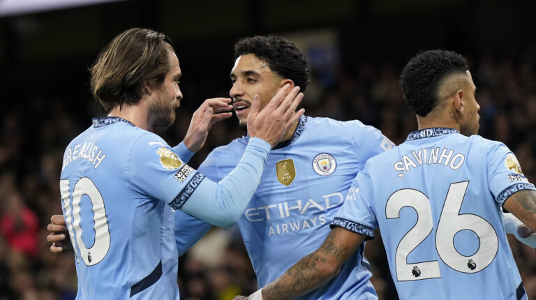 Manchester, England, 2nd April 2025. Omar Marmoush of Manchester City C celebrates after scoring the second goal during the Manchester City v Leicester City Premier League match at the Etihad Stadium, Manchester. Picture credit should read: Andrew Yates / Sportimage EDITORIAL USE ONLY. No use with unauthorised audio, video, data, fixture lists, club/league logos or live services. Online in-match use limited to 120 images, no video emulation. No use in betting, games or single club/league/player publications. SPI_007_AY_MAN_CITY_LEICESTER SPI-3789-0007
2025.04.02 Manchester
pilka nozna , liga angielska
Manchester City - Leicester City
Foto IMAGO/PressFocus

!!! POLAND ONLY !!!