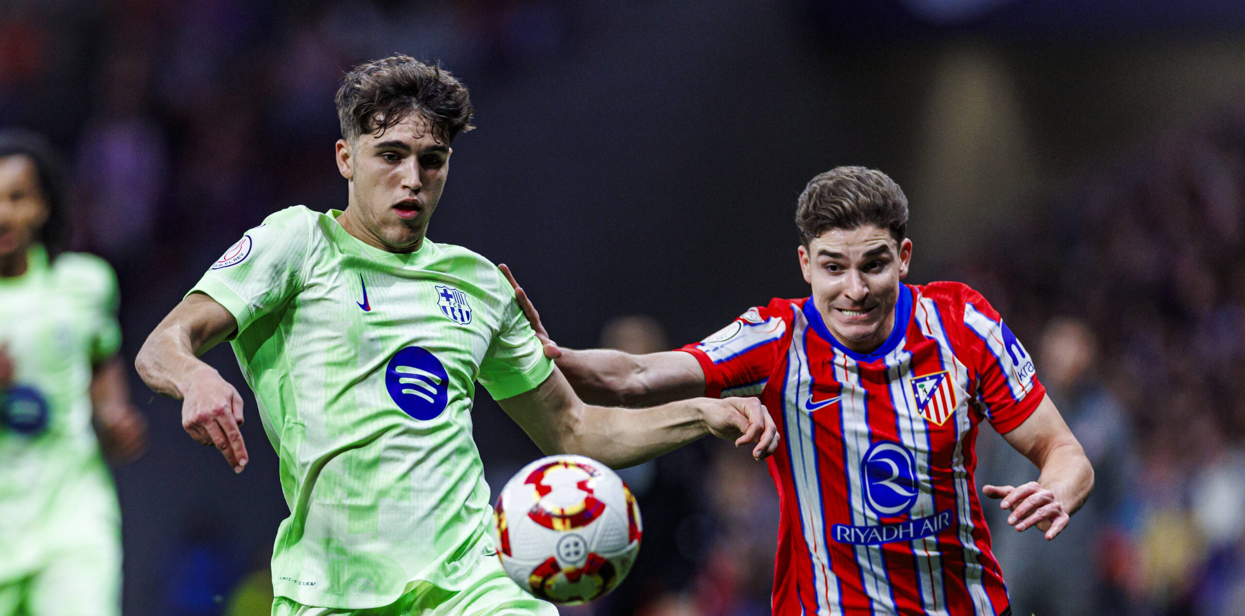Atletico de Madrid vs FC Barcelona, Barca - Copa del rey - 02/04/2025 Pau Cubarsi of FC Barcelona L battles for the ball with Julian Alvarez of Atletico de Madrid R during the Copa del rey match between Atletico de Madrid and FC Barcelona at Estadio Riyadh Air Metropolitano on April 02, 2025 in Madrid, Spain. Madrid Spain Copyright: xPGSxPhotoxAgencyx
2025.04.02 Madryt
pilka nozna , Puchar Krola
Atletico Madryt - FC Barcelona
Foto IMAGO/PressFocus

!!! POLAND ONLY !!!