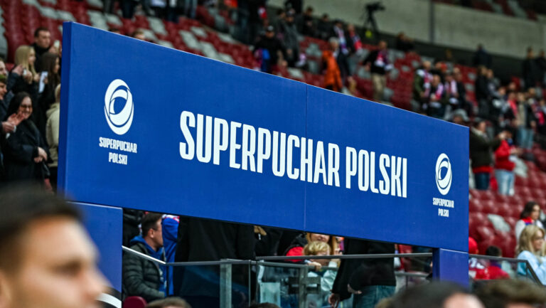 2025.04.02 Warszawa Pilka Nozna Superpuchar Polski Sezon 2024 Jagiellonia Bialystok - Wisla Krakow N/z Superpuchar baner reklama brama Foto Kacper Pacocha / PressFocus 2025.04.02 Polish Super Cup Season 2024 Jagiellonia Bialystok - Wisla Krakow Credit: Kacper Pacocha / PressFocus