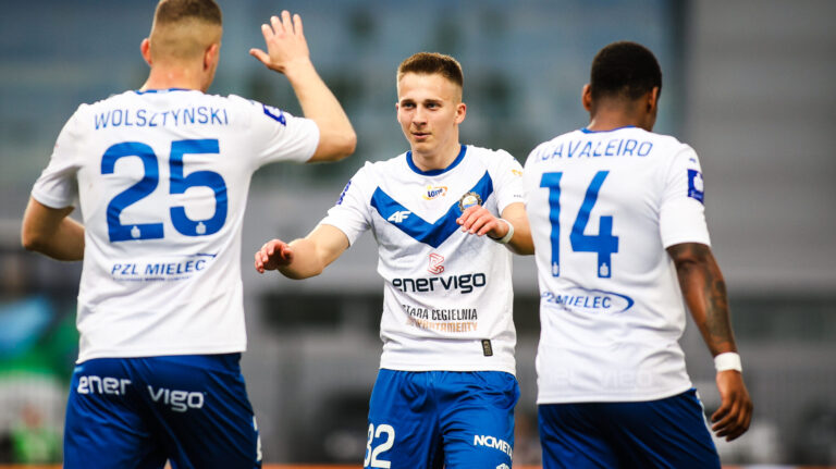 2025.04.04 Mielec
Pilka nozna PKO Ekstraklasa 2024/2025
Stal Mielec - Cracovia Krakow
N/z gol bramka radosc Lukasz Wolsztynski Fryderyk Gerbowski
Foto Marta Badowska / PressFocus

2025.04.04 Mielec
Football Polish PKO Ekstraklasa Season 2024/2025
gol bramka radosc Lukasz Wolsztynski Fryderyk Gerbowski
Credit: Marta Badowska / PressFocus