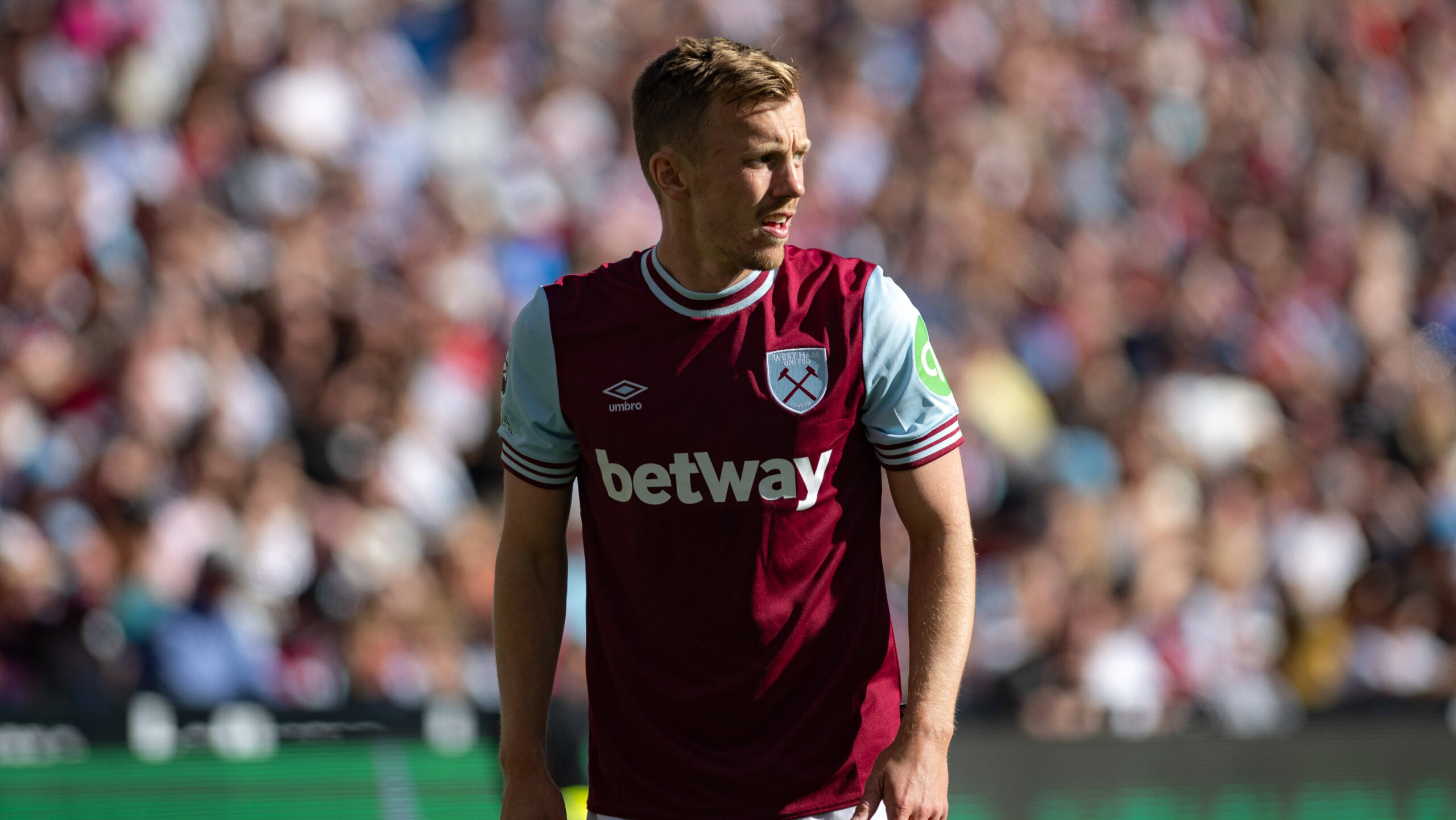 West Ham United vs AFC Bournemouth, Premier League, The London Stadium, Saturday 5th April, London, UK - 5 April 2025, London, UK - 05 Apr 2025 James Ward-Prowse of West Ham United London The London Stadium London GBR, UK NEWSPAPERS OUT Copyright: xImmyxThompson-Blandx
2025.04.05 Londyn
pilka nozna , liga angielska
West Ham United - AFC Bournemouth
Foto IMAGO/PressFocus

!!! POLAND ONLY !!!