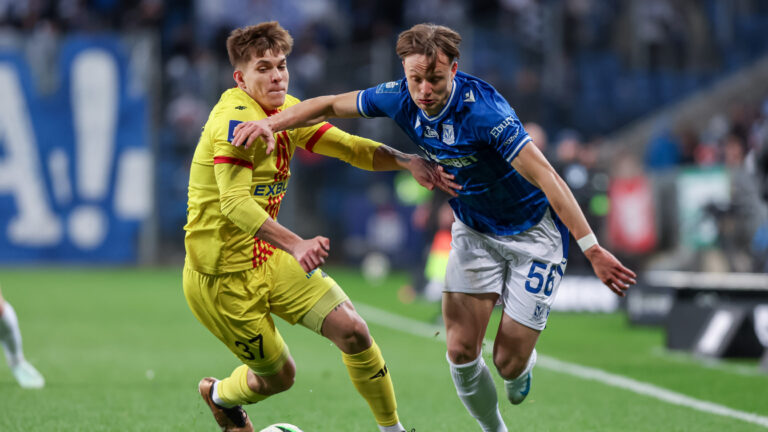 2025.04.05 Poznan
Pilka nozna Ekstraklasa sezon 2024/2025
Lech Poznan - Korona Kielce
N/z Hubert Zwozny Kornel Lisman
Foto Pawel Jaskolka / PressFocus

2025.04.05 Poznan
Football Polish Ekstraklasa season 2024/2025
Lech Poznan - Korona Kielce
Credit: Pawel Jaskolka / PressFocus