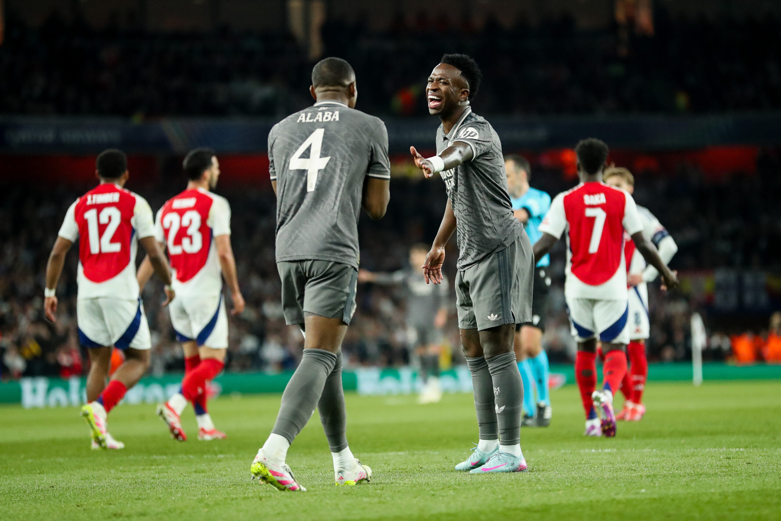 Vinicius Junior of Real Madrid reacts after a missed chance during the UEFA Champions League Quarter-finals match Arsenal vs Real Madrid at Emirates Stadium, London, United Kingdom, 8th April 2025

(Photo by Izzy Poles/News Images) in London, United Kingdom on 4/8/2025. (Photo by Izzy Poles/News Images/Sipa USA)
2025.04.08 Londyn
pilka nozna liga mistrzow
Arsenal Londyn - Real Madryt
Foto News Images/SIPA USA/PressFocus

!!! POLAND ONLY !!!