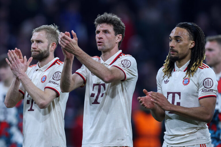 Fussball Champions League Viertelfinale FC Bayern Munchen - Inter Mailand am 08.04.2025 in der Allianz Arena in Munchen Konrad Laimer  Munchen , links - Thomas Muller  Munchen , mitte - Sascha Boey  Munchen , rechts *** Soccer Champions League quarterfinal FC Bayern Munich Inter Milan on 08 04 2025 at the Allianz Arena in Munich Konrad Laimer Munich , left Thomas Muller Munich , center Sascha Boey Munich , right xMSx
2025.04.08 Monachium
pilka nozna , liga mistrzow
Bayern Monachium - Inter Mediolan
Foto IMAGO/PressFocus

!!! POLAND ONLY !!!