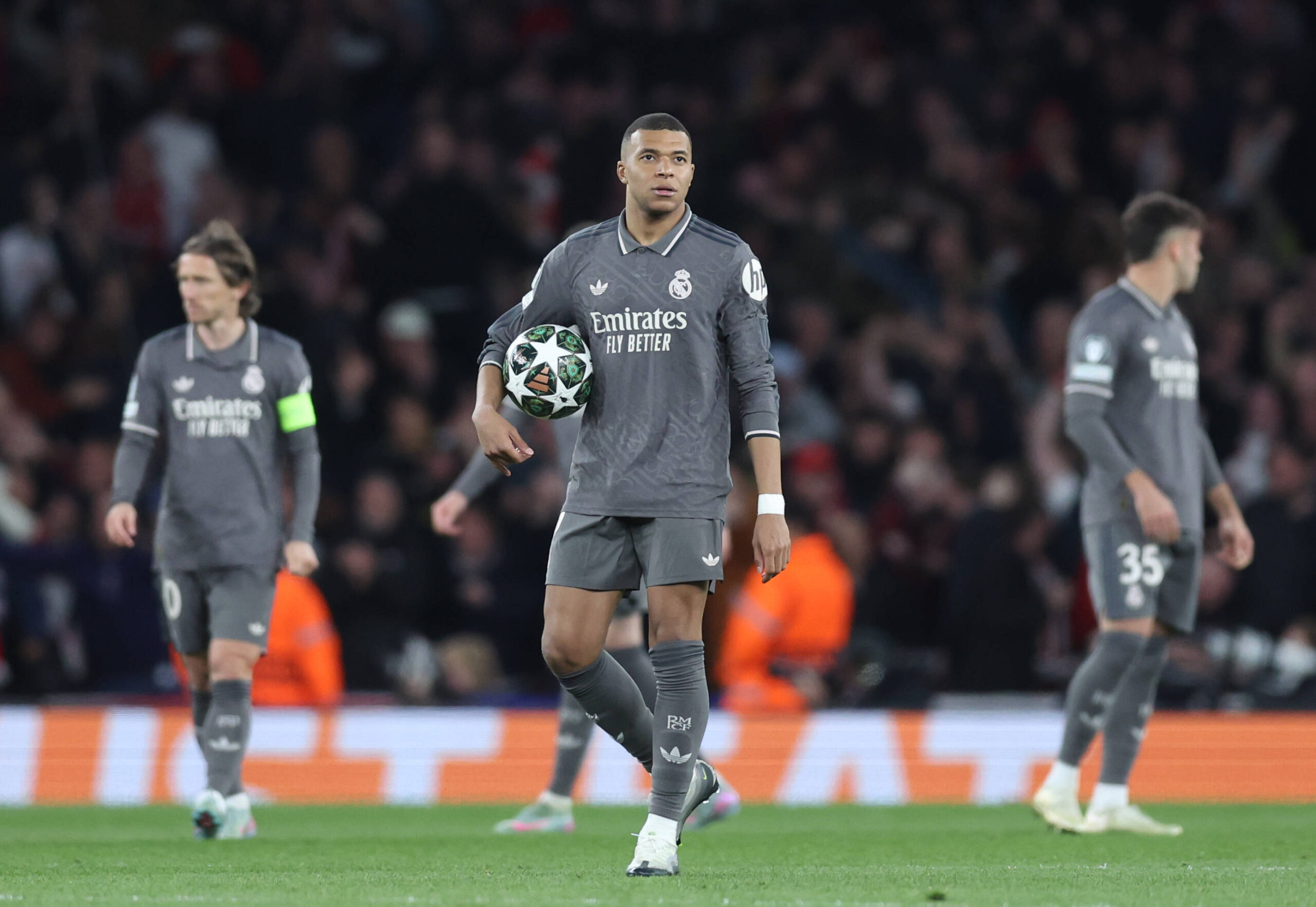 London, England, 8th April 2025. Kylian Mbappe of Real Madrid dejected during the Arsenal vs Real Madrid UEFA Champions League match at the Emirates Stadium, London. Picture credit should read: David Klein / Sportimage EDITORIAL USE ONLY. No use with unauthorised audio, video, data, fixture lists, club/league logos or live services. Online in-match use limited to 120 images, no video emulation. No use in betting, games or single club/league/player publications. SPI_062_DK_Arsenal_Real_Madrid SPI-3819-0073
2025.04.08 Londyn
pilka nozna , liga mistrzow
Arsenal Londyn - Real Madryt
Foto IMAGO/PressFocus

!!! POLAND ONLY !!!