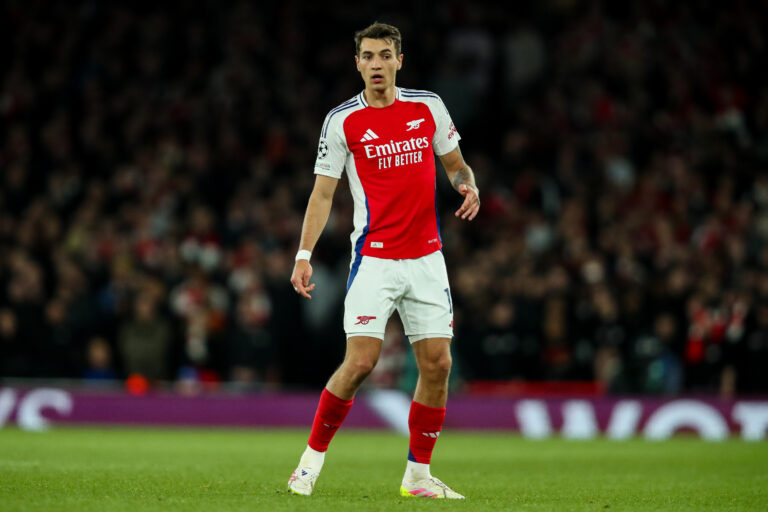 Jakub Kiwior of Arsenal looks on during the UEFA Champions League Quarter-finals match Arsenal vs Real Madrid at Emirates Stadium, London, United Kingdom, 8th April 2025

(Photo by Izzy Poles/News Images) in London, United Kingdom on 4/8/2025. (Photo by Izzy Poles/News Images/Sipa USA)
2025.04.08 Londyn
pilka nozna liga Mistrzow
Arsenal Londyn  - Real Madryt
Foto News Media/SIPA USA/PressFocus

!!! POLAND ONLY !!!