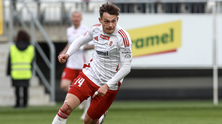 2025.04.10 Lodz
Pilka nozna Pierwsza Liga Betclic 1 Liga sezon 2024/2025 
LKS Lodz - Bruk Bet Nieciecza
N/z Michal Mokrzycki
Foto Artur Kraszewski / PressFocus 

2025.04.10 Lodz
Football Polish Betclic 1 League Season 2024/2025 
LKS Lodz - Bruk Bet Nieciecza
Michal Mokrzycki
Credit: Artur Kraszewski / PressFocus