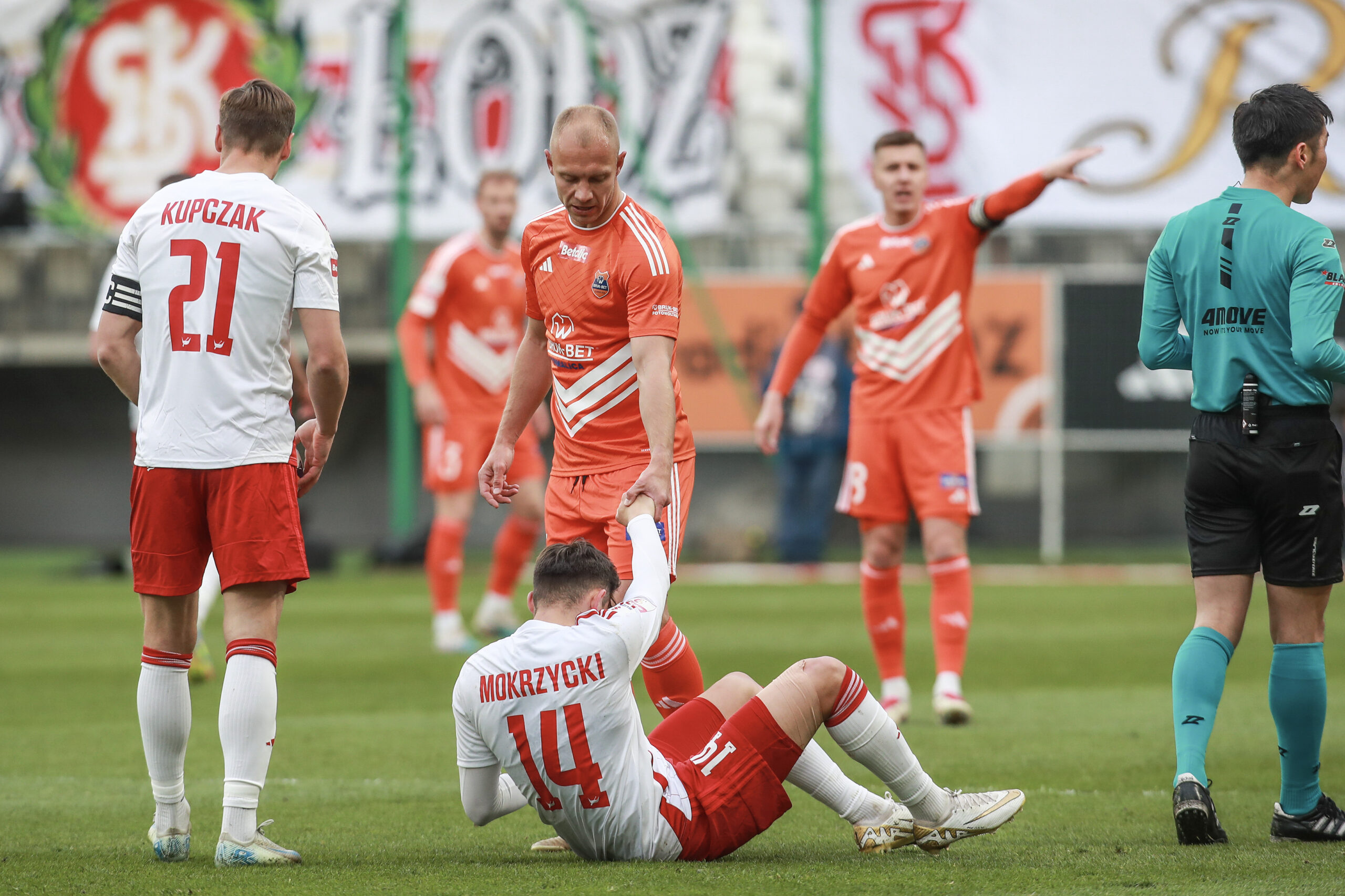 2025.04.10 Lodz
Pilka nozna Pierwsza Liga Betclic 1 Liga sezon 2024/2025 
LKS Lodz - Bruk Bet Nieciecza
N/z Kamil Zapolnik Michal Mokrzycki
Foto Artur Kraszewski / PressFocus 

2025.04.10 Lodz
Football Polish Betclic 1 League Season 2024/2025 
LKS Lodz - Bruk Bet Nieciecza
Kamil Zapolnik Michal Mokrzycki
Credit: Artur Kraszewski / PressFocus