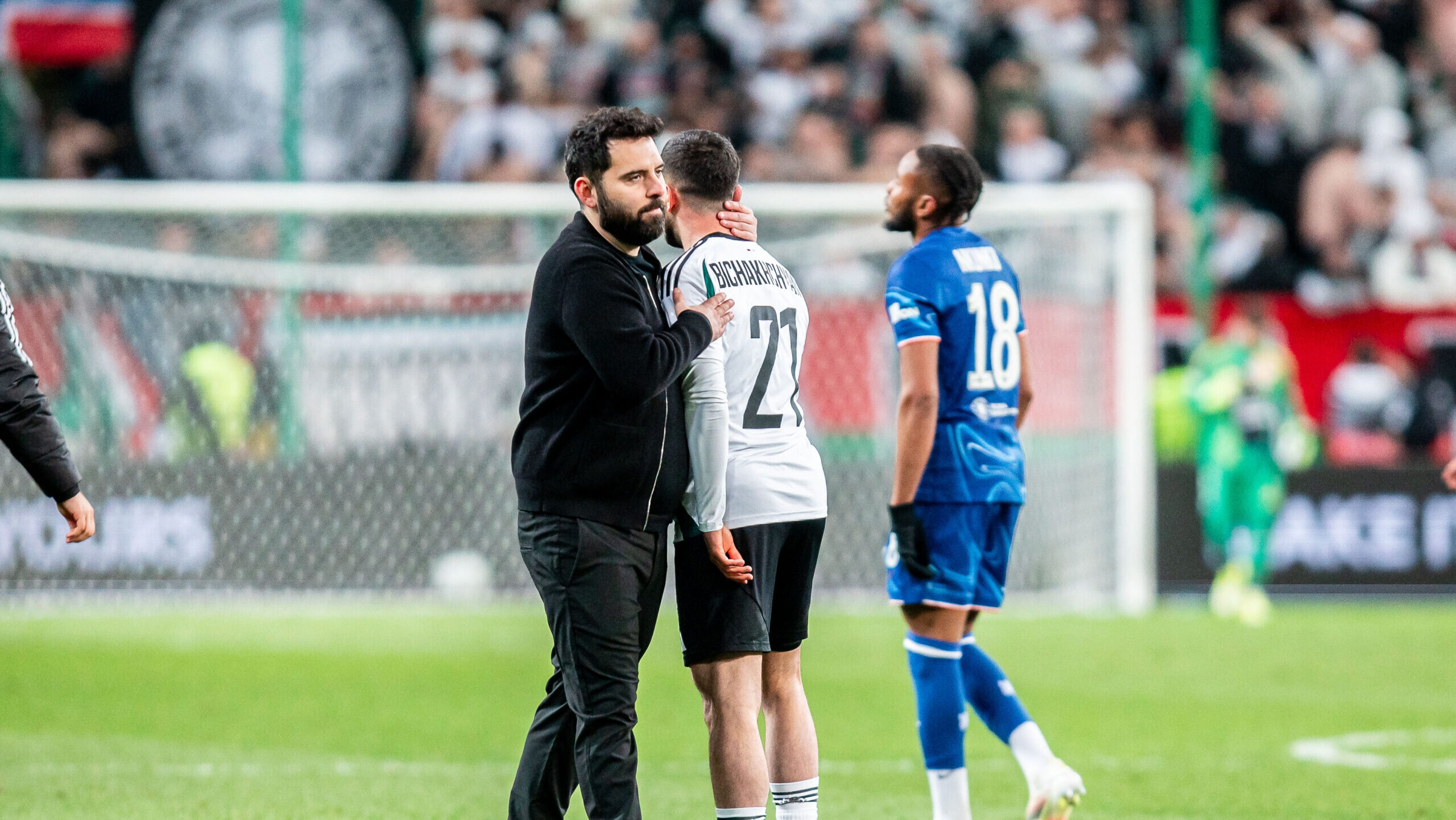2025.04.10 Warszawa
pilka nozna Liga Konferencji sezon 2024/2025
Legia Warszawa - Chelsea Londyn
N/z Vahan Bichakchyan Goncalo Feio
Foto Mateusz Porzucek PressFocus
2025.04.10 Warszawa
Football - UEFA Conference League season 2024/2025
Legia Warsaw - Chelsea FC
Warsaw
Legia Warszawa - Chelsea Londyn
Vahan Bichakchyan Goncalo Feio
Credit: Mateusz Porzucek PressFocus