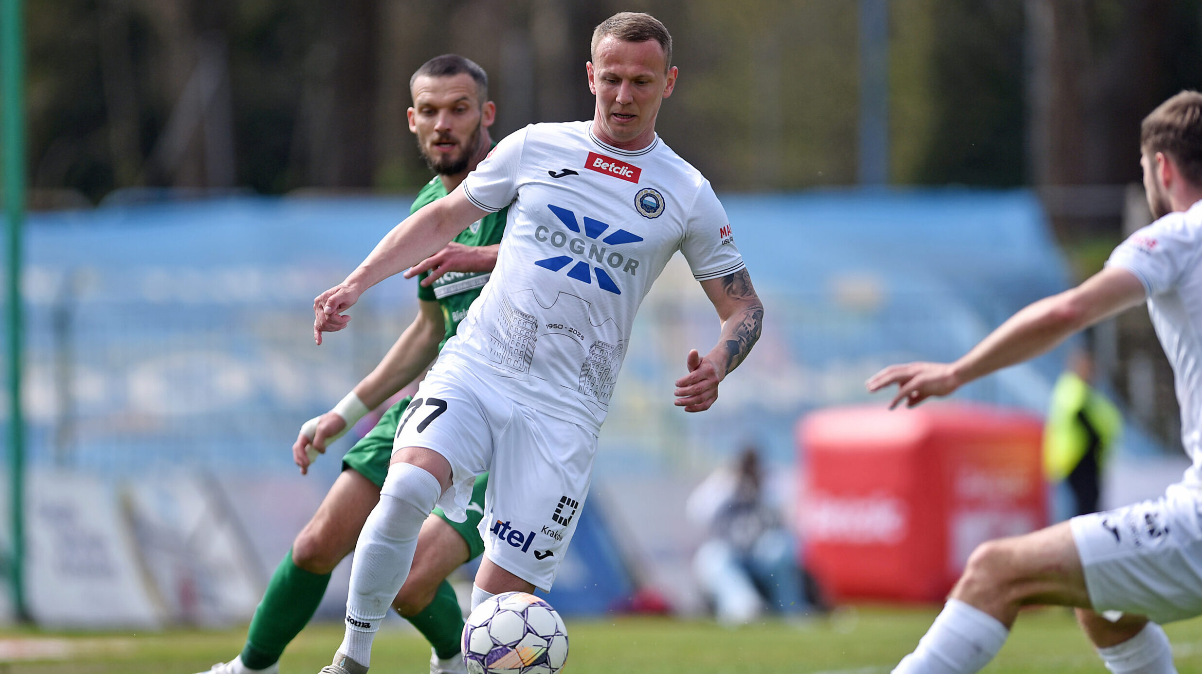 2025.04.12 Krakow
Pilka nozna , Betclic II liga , sezon 2024/25
Hutnik Krakow - Rekord Bielsko-Biala
N/z Tomasz Boczek, Mateusz Kuzimski
Foto Krzysztof Porebski / PressFocus

2025.04.12 Krakow
Football , Polish league, third level , 2024/2025 season
Hutnik Krakow - Rekord Bielsko-Biala
Tomasz Boczek, Mateusz Kuzimski
Credit: Krzysztof Porebski / PressFocus