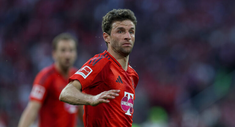 Fussball 1. Bundesliga 29. Spieltag FC Bayern Munchen - Borussia Dortmund am 12.04.2025 in der Allianz Arena in Munchen Thomas Muller  Munchen  DFL regulations prohibit any use of photographs as image sequences and/or quasi-video. *** Soccer 1 Bundesliga 29 Matchday FC Bayern Munich Borussia Dortmund on 12 04 2025 at the Allianz Arena in Munich Thomas Muller Munich DFL regulations prohibit any use of photographs as image sequences and or quasi video xMSx
2025.04.12 Monachium
pilka nozna , liga niemiecka
Bayern Monachium - Borussia Dortmund
Foto IMAGO/PressFocus

!!! POLAND ONLY !!!