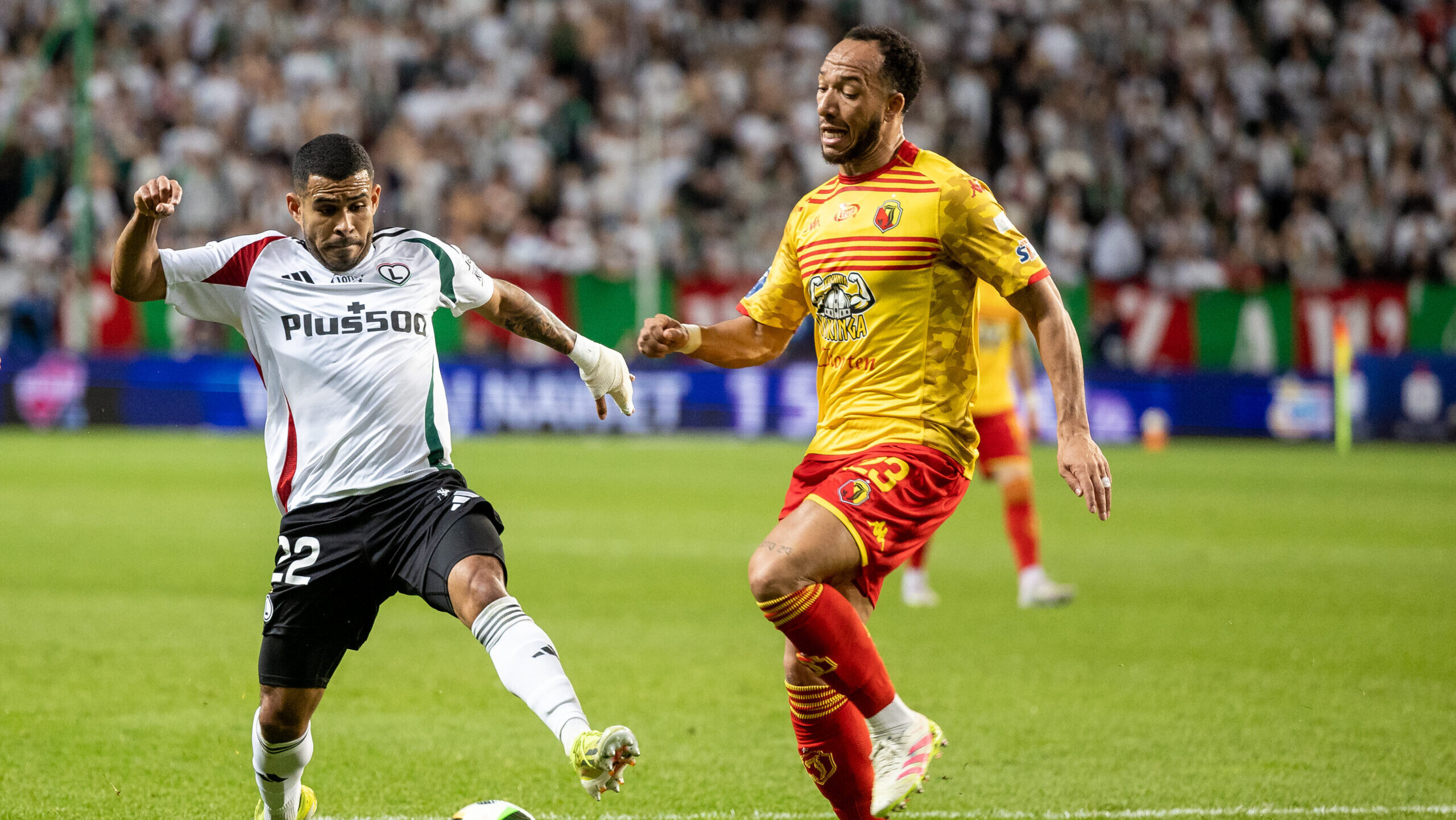 2025.04.13 Warszawa
pilka nozna PKO Ekstraklasa sezon 2024/2025
Legia Warszawa - Jagiellonia Bialystok
N/z Jurgen Elitim (Legia), Enzo Ebosse (Jagiellonia)
Foto Tomasz Jastrzebowski / Foto Olimpik / PressFocus

2025.04.13 Warszawa
Football - Polish PKO Ekstraklasa season 2024/2025
Legia Warszawa - Jagiellonia Bialystok
Jurgen Elitim (Legia), Enzo Ebosse (Jagiellonia)
Credit: Tomasz Jastrzebowski / Foto Olimpik / PressFocus