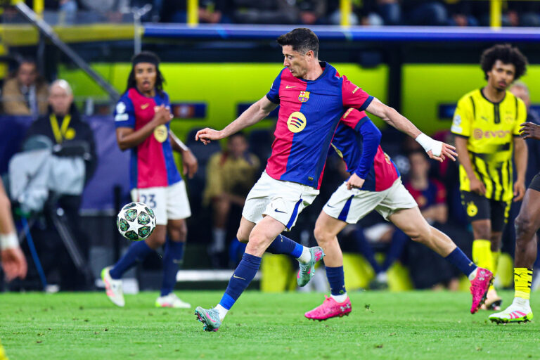 2025.04.15 Dortmund
pilka nozna UEFA Liga Mistrzow sezon 2024/2025
Borussia Dortmund - FC Barcelona
N/z Robert Lewandowski
Foto Pawel Andrachiewicz / PressFocus

2025.04.15 Dortmund
Football - UEFA Champions League season 2024/2025
Borussia Dortmund - FC Barcelona
Robert Lewandowski
Credit: Pawel Andrachiewicz / PressFocus