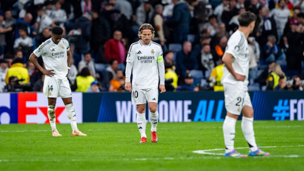 Real Madrid CF vs Arsenal FC - UEFA Champions League 2024/25 Quarter Final Second Leg Players of Real Madrid CF from L to R Aurelien Tchouameni, Luka Modric, Brahim Diaz are seen disappointed at the end of the UEFA Champions League 2024/25 Quarter Final Second Leg match between Real Madrid C.F. and Arsenal FC at Estadio Santiago Bernabeu on April 16, 2025 in Madrid, Spain. Madrid Estadio Santiago Bernabeu Madrid Spain Copyright: xAlbertoxGardinx AGardin_20250416_Football_Champions_Real_Madrid_Arsenal_0363
2025.04.16 Madryt
pilka nozna , Liga Mistrzow
Real Madryt - Arsenal Londyn
Foto IMAGO/PressFocus

!!! POLAND ONLY !!!