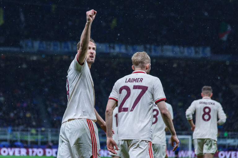 Harry Kane of FC Bayern Munchen celebrates after scoring a goal during UEFA Champions League 2024/25 Quarter Final - 2nd leg football match between FC Internazionale and FC Bayern Munchen at San Siro Stadium (Photo by Fabrizio Carabelli/IPA Sport / ipa-agency.net/IPA/Sipa USA)
2025.04.17 Mediolan
pilka nozna liga mistrzow
Inter Mediolan - Bayern Monachium
Foto IPA/SIPA USA/PressFocus

!!! POLAND ONLY !!!