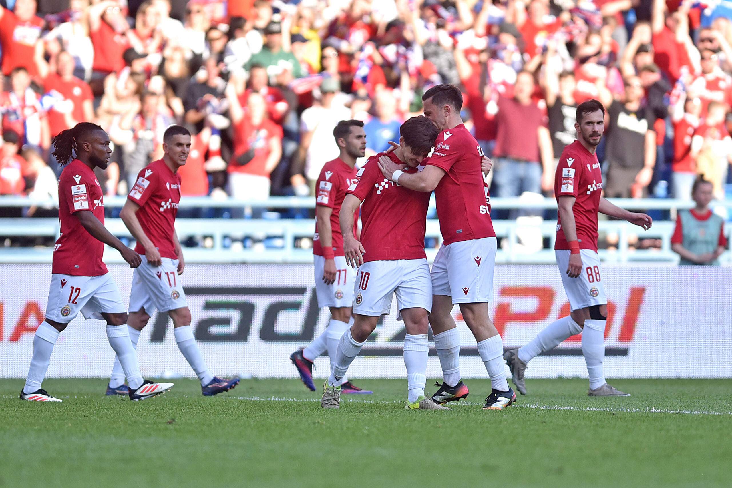 2025.04.19 Krakow
Pilka nozna , Betclic I liga , sezon 2024/25
Wisla Krakow - Pogon Siedlce
N/z Pilkarze Wisly, radosc po bramce na 1-0, gol, bramka, Frederico Duarte, Angel Rodado
Foto Krzysztof Porebski / PressFocus

2025.04.19 Krakow
Football , Polish league, second level , 2024/2025 season
Wisla Krakow - Pogon Siedlce
Pilkarze Wisly, radosc po bramce na 1-0, gol, bramka, Frederico Duarte, Angel Rodado
Credit: Krzysztof Porebski / PressFocus