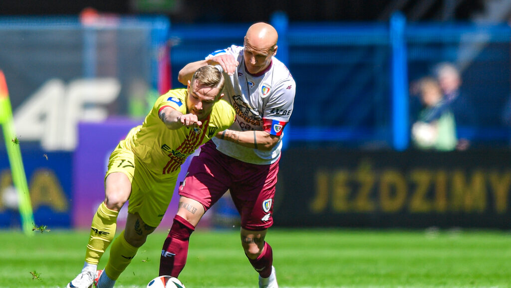 2025.04.19 Gliwice
Pilka nozna PKO BP Ekstraklasa Sezon 2024/2025
Piast Gliwice - Korona Kielce
N/z Mariusz Fornalczyk, Jakub Czerwinski
Foto Marcin Bulanda / PressFocus

2025.04.19 Gliwice
Football Polish PKO BP Ekstraklasa League Season 2024/2025
Piast Gliwice - Korona Kielce
Mariusz Fornalczyk, Jakub Czerwinski
Credit: Marcin Bulanda / PressFocus