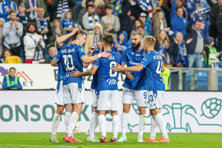 2025.04.21 Poznan
Pilka nozna Ekstraklasa sezon 2024/2025
Lech Poznan - Cracovia
N/z Mikael Ishak gol radosc bramka Ali Gholizadeh Patrik Walemark Antoni Kozubal
Foto Pawel Jaskolka / PressFocus

2025.04.21 Poznan
Football Polish Ekstraklasa season 2024/2025
Lech Poznan - Cracovia
Credit: Pawel Jaskolka / PressFocus