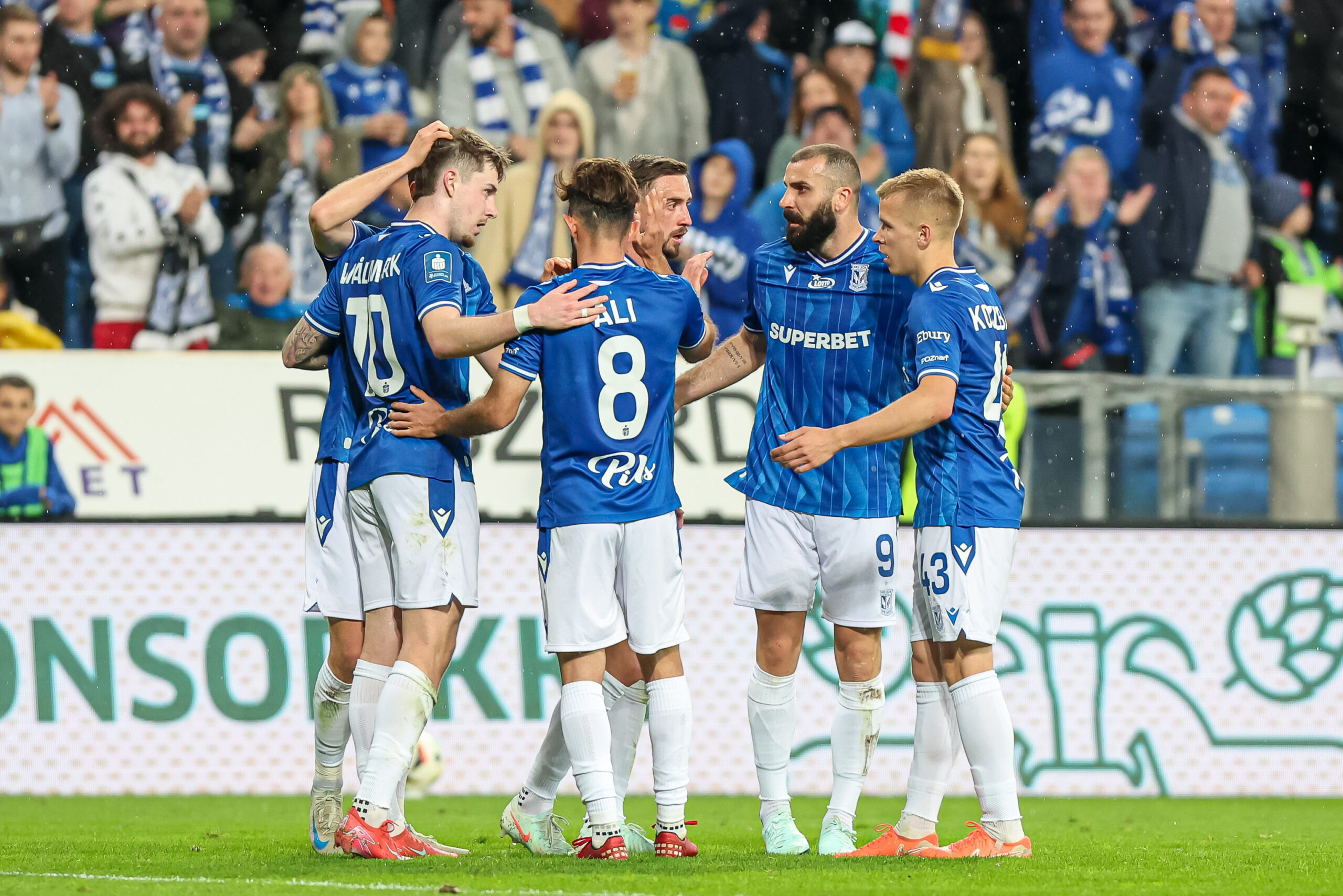 2025.04.21 Poznan
Pilka nozna Ekstraklasa sezon 2024/2025
Lech Poznan - Cracovia
N/z Mikael Ishak gol radosc bramka Ali Gholizadeh Patrik Walemark Antoni Kozubal
Foto Pawel Jaskolka / PressFocus
2025.04.21 Poznan
Football Polish Ekstraklasa season 2024/2025
Lech Poznan - Cracovia
Credit: Pawel Jaskolka / PressFocus