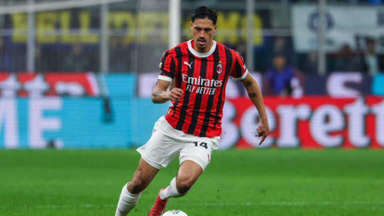 FC Internazionale vs AC Milan - Coppa Italia 2024/25 Semi Final - 2st Leg - 23/04/2025 Tijjani Reijnders of AC Milan seen in action during Coppa Italia 2024/25 Semi Final - 2st Leg football match between FC Internazionale and AC Milan at San Siro Stadium *** FC Internazionale vs AC Milan Coppa Italia 2024 25 Semi Final 2st Leg 23 04 2025 Tijjani Reijnders of AC Milan seen in action during Coppa Italia 2024 25 Semi Final 2st Leg football match between FC Internazionale and AC Milan at San Siro Stadium Copyright: xBEAUTIFULxSPORTS/Carabellix
2025.04.23 Mediolan
pilka nozna , Puchar Wloch
Inter Mediolan - AC Milan
Foto IMAGO/PressFocus

!!! POLAND ONLY !!!