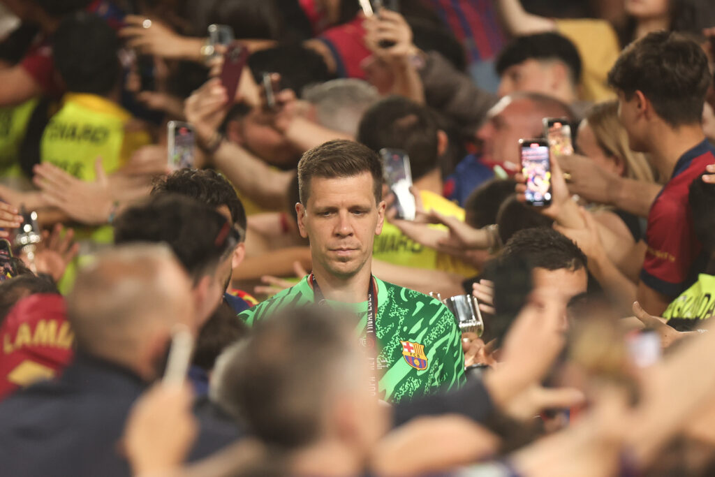 2025.04.26 Estadio La Cartuja Sevilla
pilka nozna Copa del Rey Puchar Krola Hiszpanii   final 2025
FC Barcelona - Real Madryt CF
N/z Barcelona medal puchar dekoracja radosc  Wojciech Szczesny
Foto Szymon Gorski / PressFocus

2025.04.26 Estadio La Cartuja Sevilla
Football Spanish Cup Copa del Rey final 2025
FC Barcelona - Real Madryt CF
Barcelona medal puchar dekoracja radosc  Wojciech Szczesny
Credit: Szymon Gorski / PressFocus