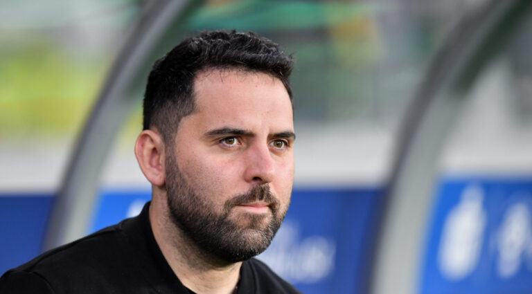 2025.04.26 Katowice
Pilka nozna PKO Ekstraklasa sezon 2024/2025
GKS Katowice - Legia Warszawa
N/z Goncalo Feio
Foto Mateusz Sobczak / PressFocus

2025.04.26 Katowice
Football Polish League PKO Ekstraklasa season 2024/2025
GKS Katowice - Legia Warszawa
Goncalo Feio
Credit: Mateusz Sobczak / PressFocus
