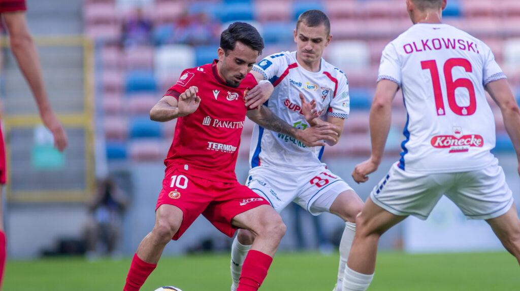 2025.04.27 Zabrze
pilka nozna PKO Ekstraklasa sezon 2024/2025
Gornik Zabrze - Widzew Lodz
N/z Matus Kmet Fran Alvarez
Foto Gleb Soboliev / PressFocus

2025.04.27 Zabrze
Football - Polish PKO Ekstraklasa season 2024/2025
Gornik Zabrze - Widzew Lodz
Matus Kmet Fran Alvarez
Credit: Gleb Soboliev / PressFocus
