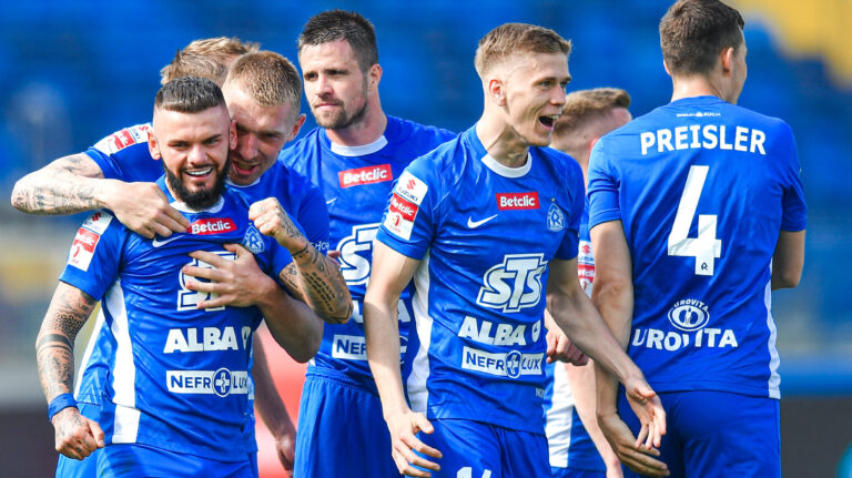 2025.04.27 Chorzow
Pilka nozna Pierwsza Liga Betclic 1 Liga Sezon 2024/2025
Ruch Chorzow - Stal Rzeszow
N/z Milosz Kozak, Szymon Szymanski, Soma Novothny, Jehor Cykalo, Dominik Preisler, radosc, radosc po golu, radosc po bramce
Foto Marcin Bulanda / PressFocus

2025.04.27 Chorzow
Football Polish Betclic First I League Season 2024/2025
Ruch Chorzow - Stal Rzeszow
Milosz Kozak, Szymon Szymanski, Soma Novothny, Jehor Cykalo, Dominik Preisler, radosc, radosc po golu, radosc po bramce
Credit: Marcin Bulanda / PressFocus