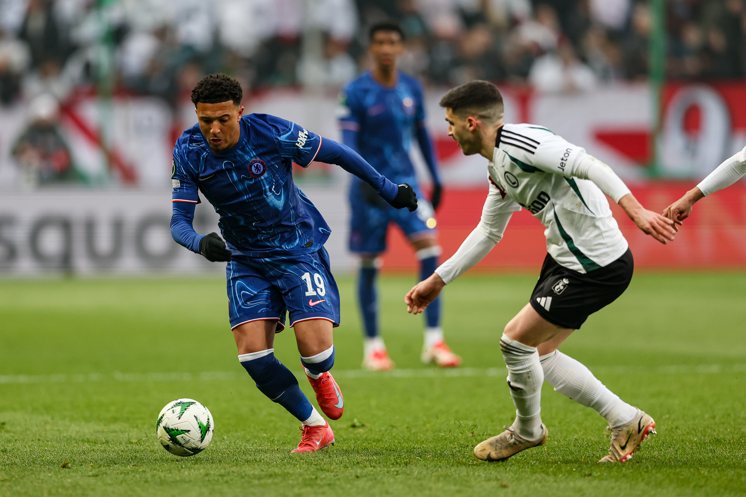 10.04.2025 Warszawa Mecz UEFA Ligi Konferencji 24/25 Legia Warszawa - Chelsea Londyn
Fot. Grzegorz Wajda/REPORTER N/z Jadon Sancho Ruben Vinagre---------------==========---------------
UEFA CONFERENCE LEAGUE 24/25 : Legia Warszawa vs Chelsea at Municipal Stadium (Legia Warszawa) on April 10, 2025 in Warsaw, Poland. N/z Jadon Sancho Ruben Vinagre Photo: Grzegorz Wajda/REPORTER *** Local Caption ***