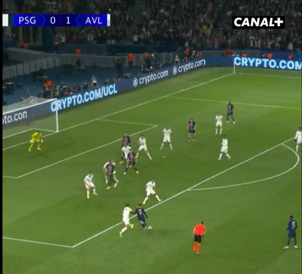 CO ZA GOL! Cudowna bramka zawodnika PSG [WIDEO]