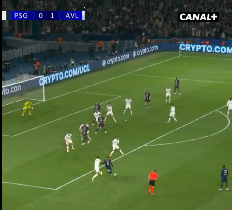 CO ZA GOL! Cudowna bramka zawodnika PSG [WIDEO]