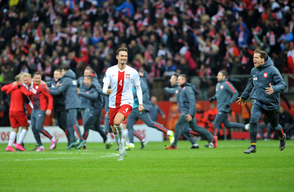 2015.10.11 WARSZAWA 
PILKA NOZNA KADRA REPREZENTACJA KWALIFIKACJE DO MISTRZOSTW EUROPY 2016 FOOTBALL EUROPEAN QUALIFIERS UEFA EURO 2016 
POLSKA - IRLANDIA
N/Z RADOSC LUKASZ SZUKALA, WOJCIECH SZCZESNY
FOTO RAFAL RUSEK